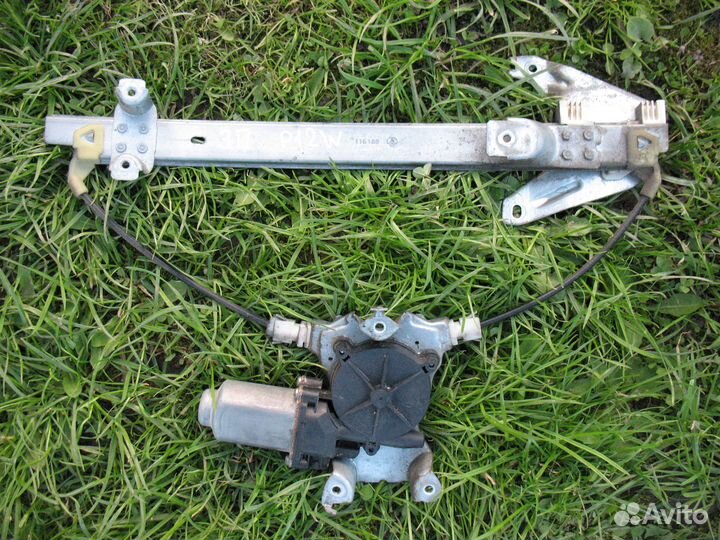 Стеклоподъемник задний Nissan Primera P12