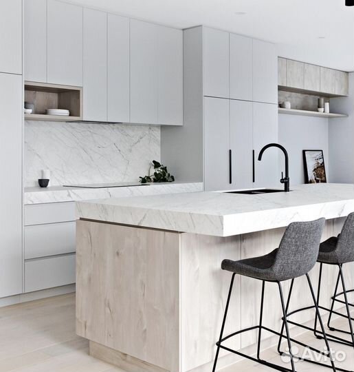 Кухня под потолок на дачу