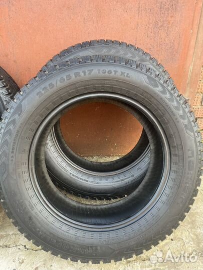 Nokian Tyres Hakkapeliitta Sport Utility 225/65 R17