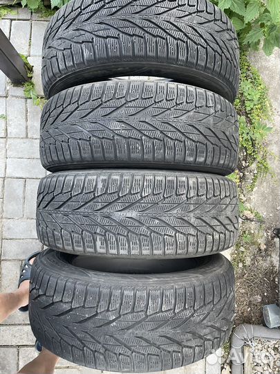 Nokian Tyres Hakkapeliitta R2 235/60 R18 107