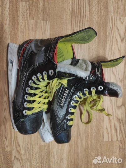 Хоккейные коньки bauer vapor x2.9