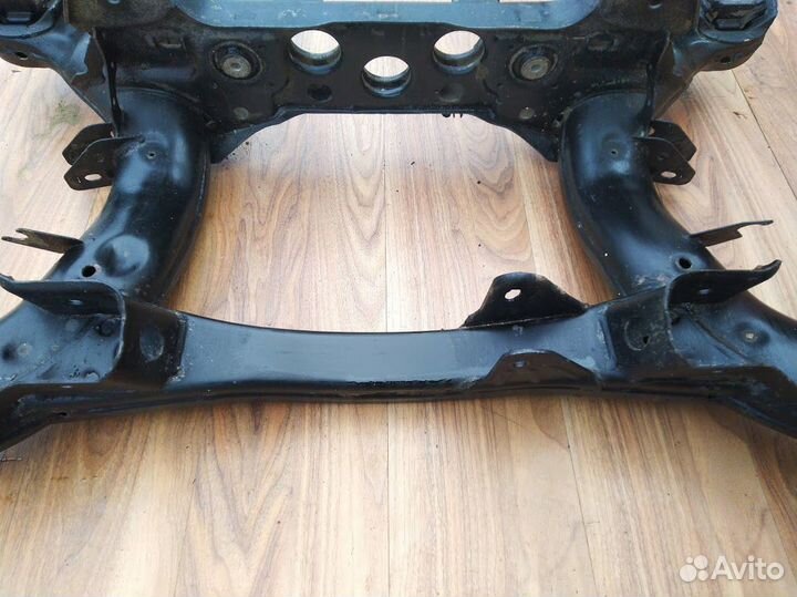 Задний подрамник Mercedes X164 W164