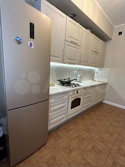 2-к. квартира, 72 м², 2/8 эт.