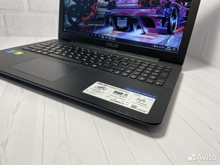 Игровой ноутбук Asus i3/12gb/2видеокарты/SSD