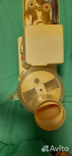 Кухонный комбайн 