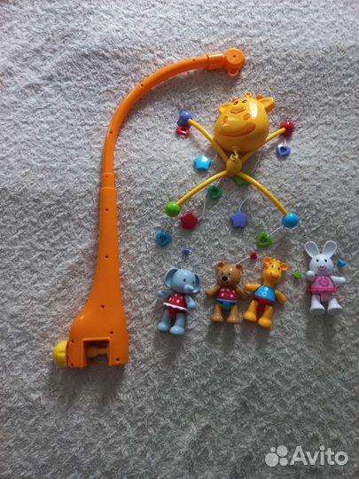 Игрушки на кроватку, мобиль