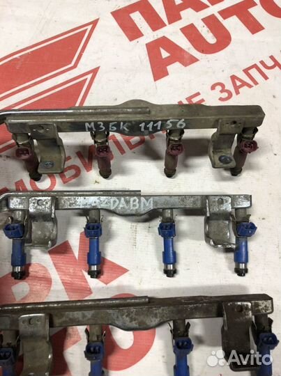 Топливная рампа с форсунками для Mazda 3 BM