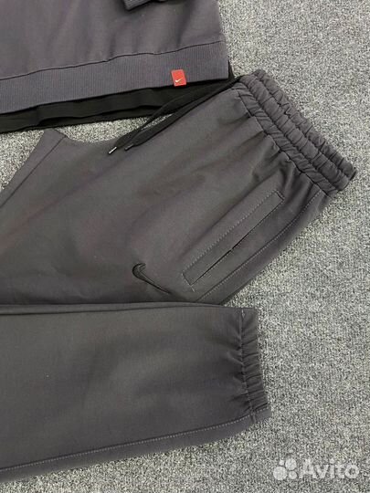 Спортивный кастюм