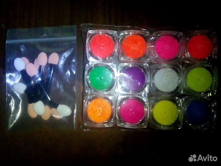 Неоновый порошок для ногтей
