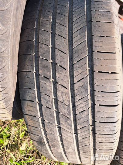 Michelin Defender 235/55 R17