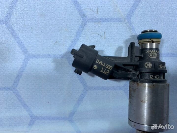 Форсунка топливная Opel Insignia A A20NFT