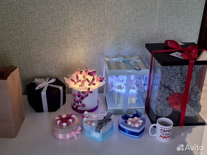 Коробочка из светящиеся бабочек