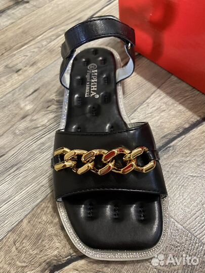 Сандалии для девочки