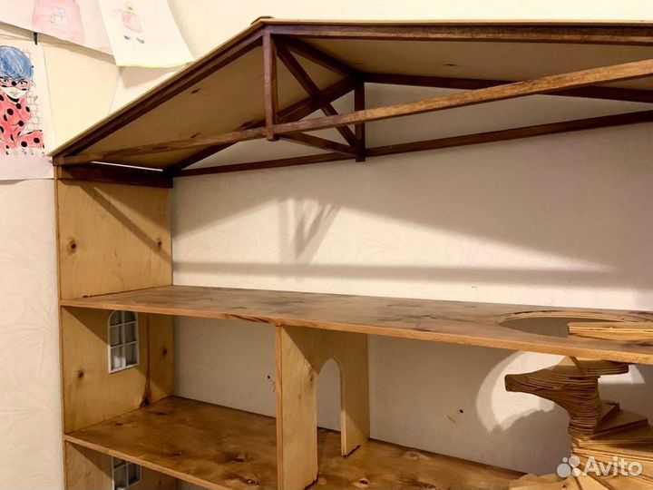 Детский стеллаж домик