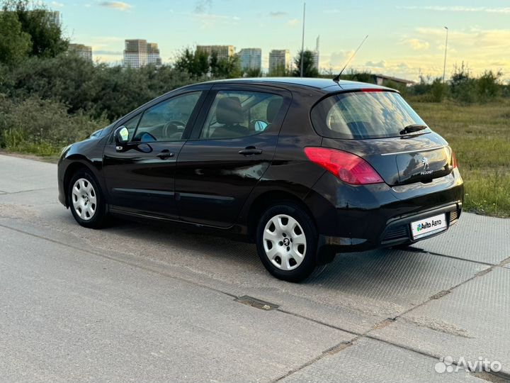 Peugeot 308 1.6 AT, 2011, 210 070 км