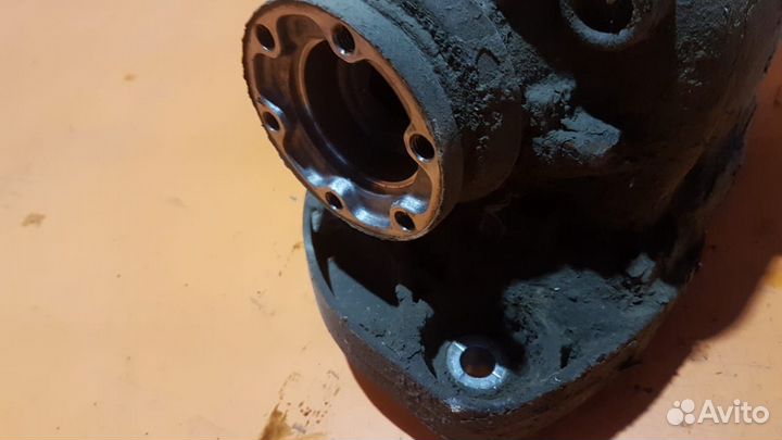 Редуктор задний на BMW X5 E53