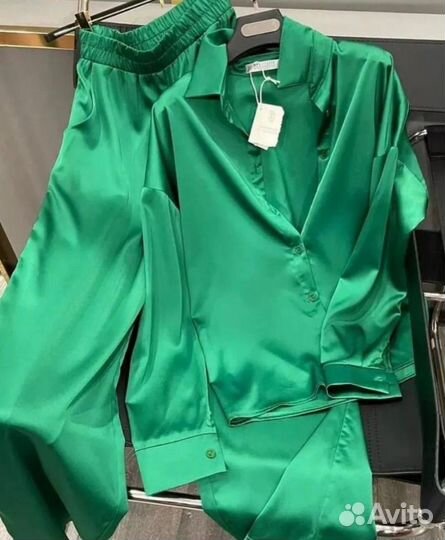 Костюм атласный пижамный