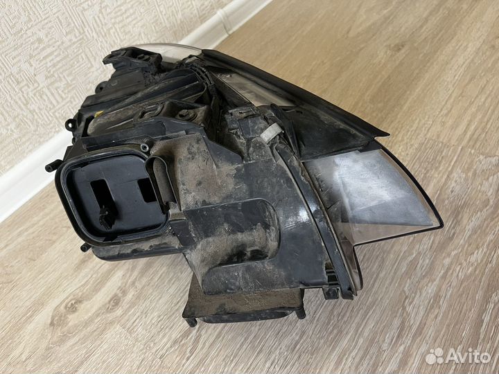 Левая фара BMW E92 рестайлинг LED