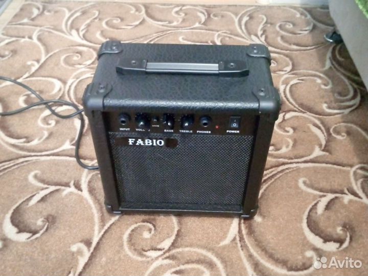 Комбоусилитель