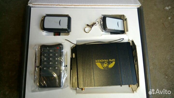 3 в одном GPS трэкер, сигнализация, телефон