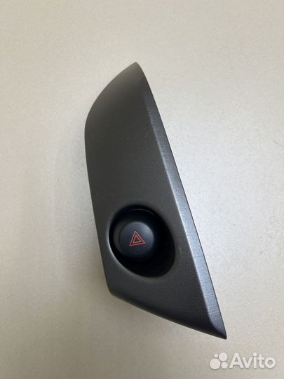 Детали салона Toyota RAV4 30