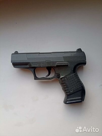 Пистолет металлический