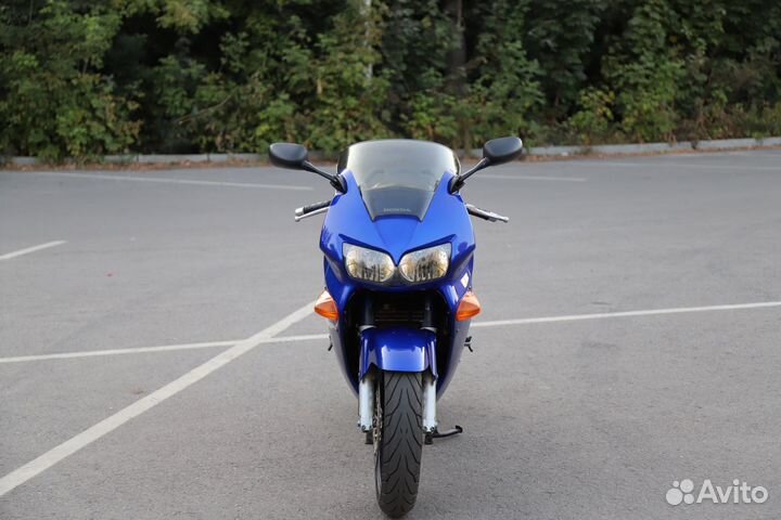 Honda VFR 800Fi 2000