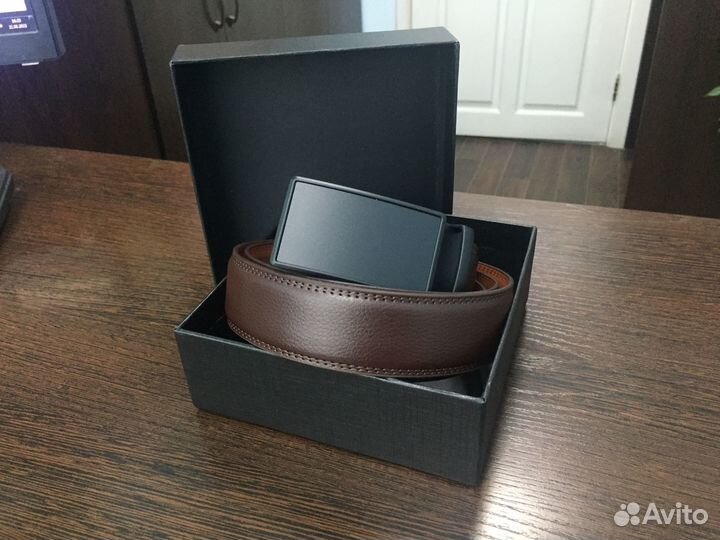 Мужской кожаный ремень