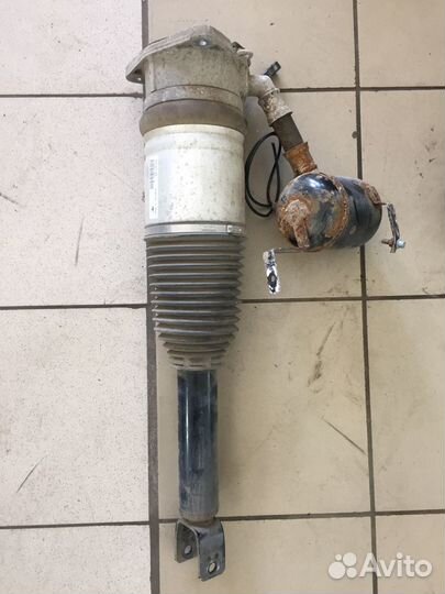 Пневмобаллон задний audi A8 D3 quattro