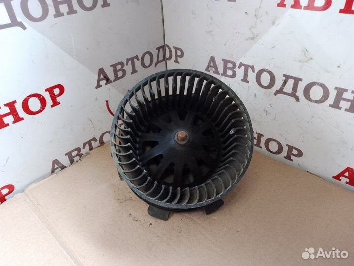 Моторчик печки Peugeot 206