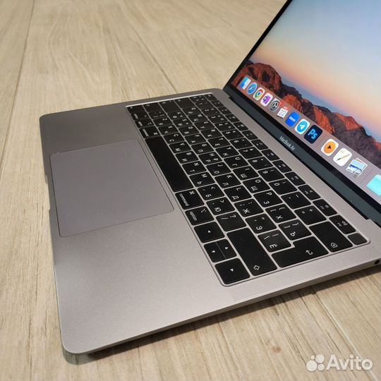 Apple MacBook Air 2018 Retina 128 Гб