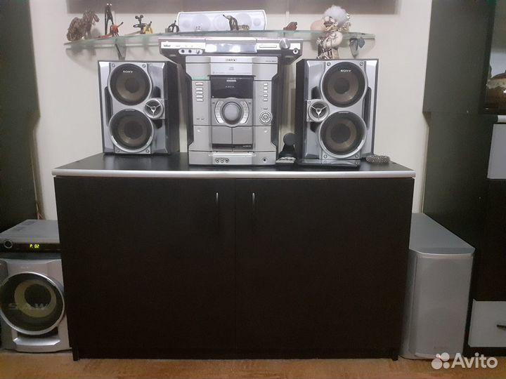 Стенка в гостиную