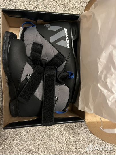 Лыжные ботинки