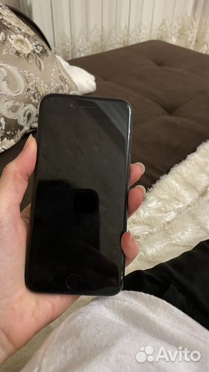 iPhone 7, 32 ГБ