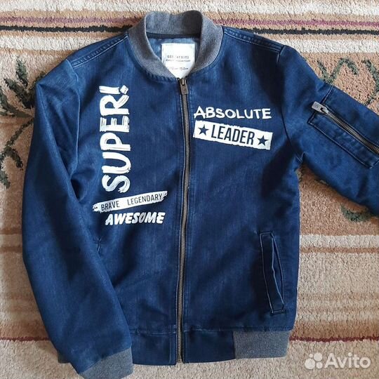 Ветровка,джинсы