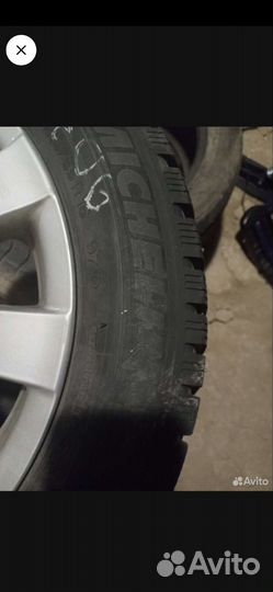 Bridgestone Ice Cruiser 5000 215/55 R16