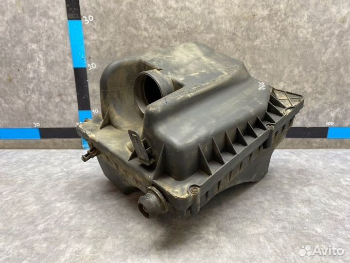 Корпус воздушного фильтра Opel Astra H 1.6 Z16XER