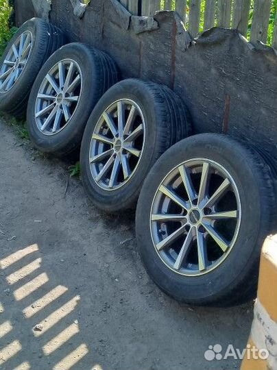 Литые диски R16 с резиной Nokian tyres 215/60R16