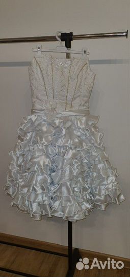 Платье праздничное