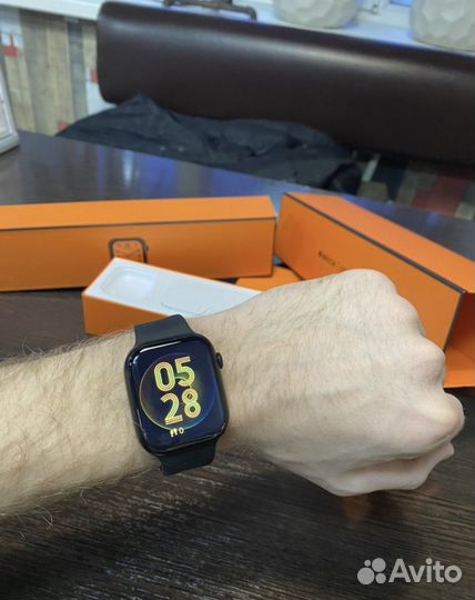 Apple Watch 8 (Hermes)