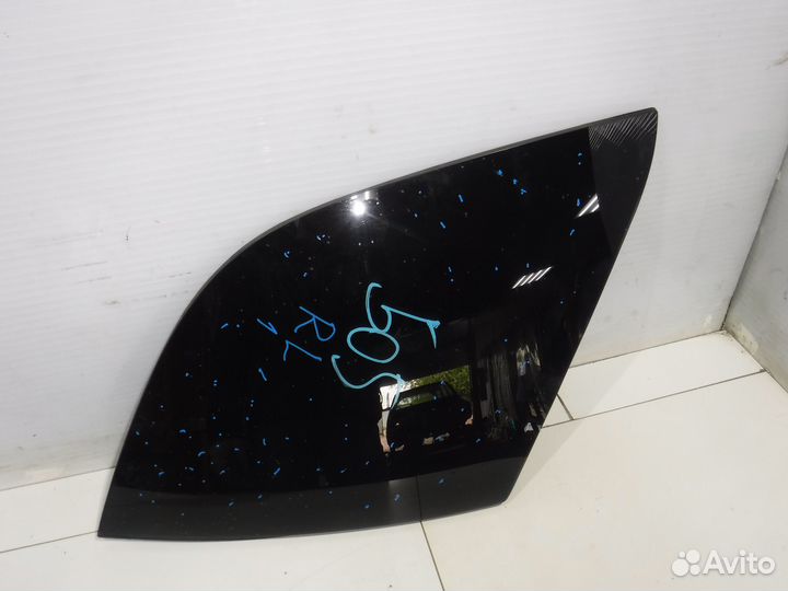 Стекло кузовное глухое Mercedes W163 Ml