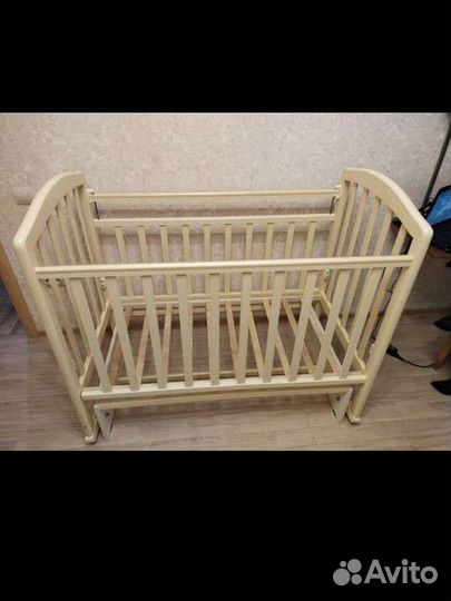 Кроватка детская и вещи б/у