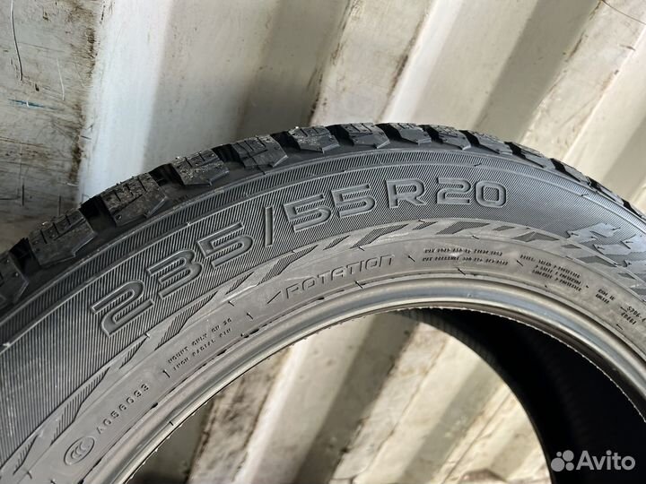 Nokian Tyres Hakkapeliitta 9 SUV 235/55 R20 102T