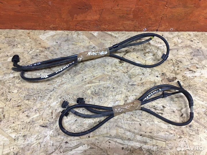 Форсунка стеклоомывателя Mitsubishi Pajero 3