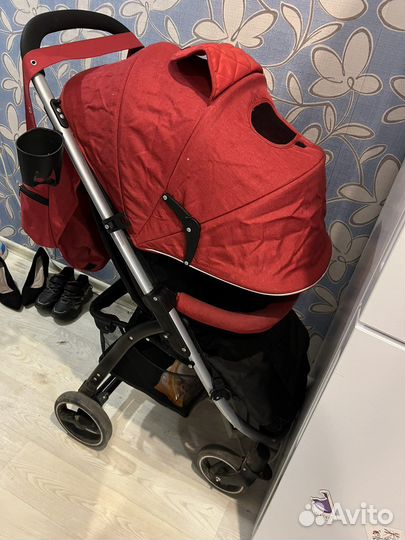Прогулочная коляска