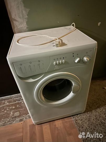 Стиральная машина indesit