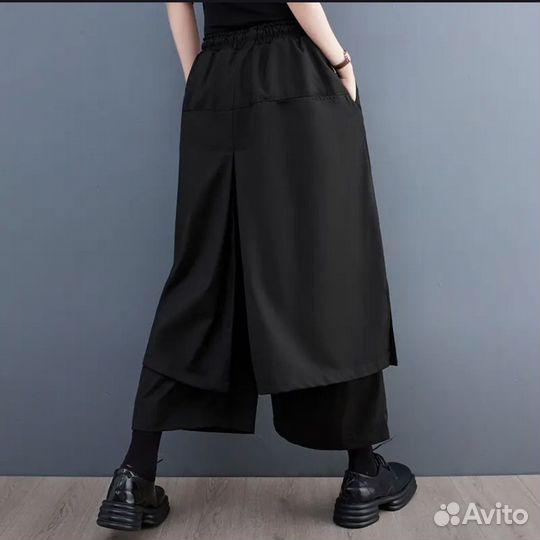 Стильные штаны в стиле авангард