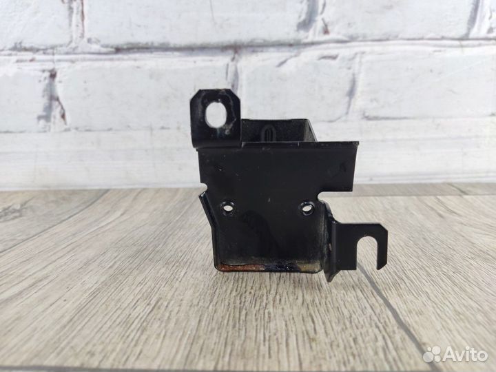 Кронштейн Датчика выключения бензонасоса Albea