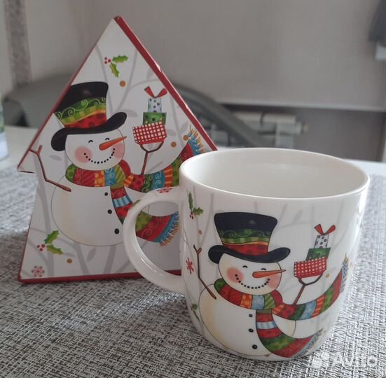 Новогодние подарки: кружка, банка, контейнеры