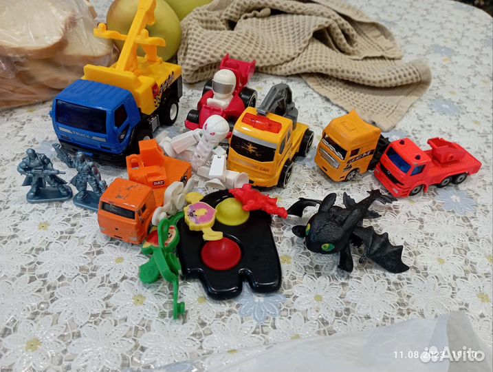 Игрушки для мальчика